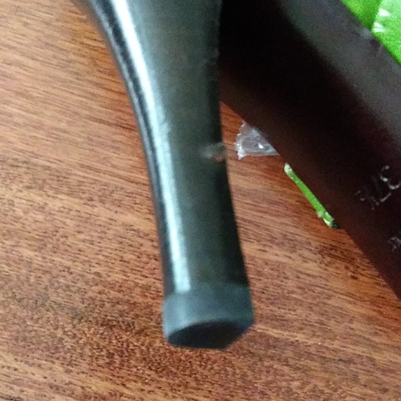 Sergio Rossi kiwi thong leather sandals - Picture 4 of 7